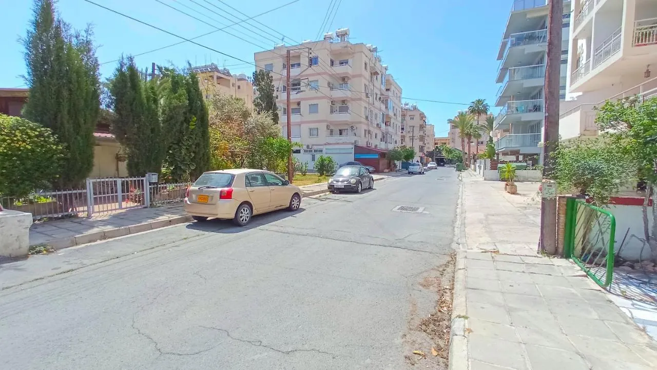 Luxury Private Rooms -Sea View, Netflix, Gym- 5 Min From Beach! - Private Room In Shared Apartment Larnaca 0*,