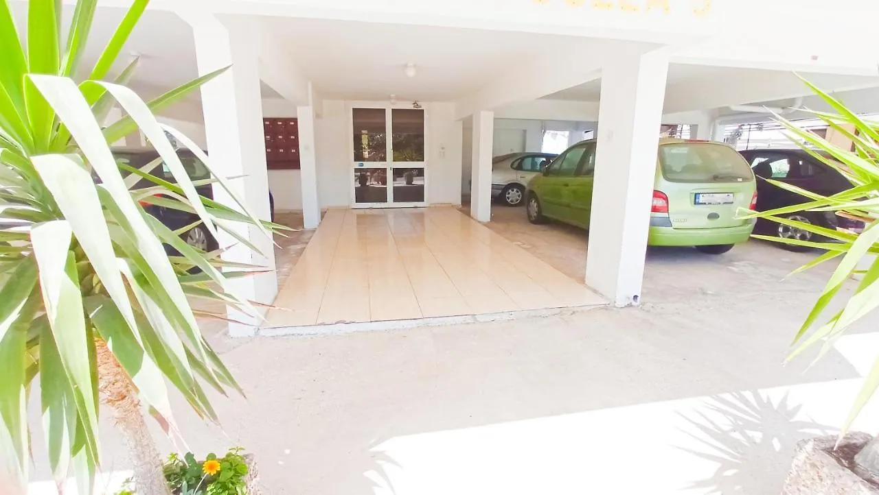 Luxury Private Rooms -Sea View, Netflix, Gym- 5 Min From Beach! - Private Room In Shared Apartment لارنكا منزل للإقامة