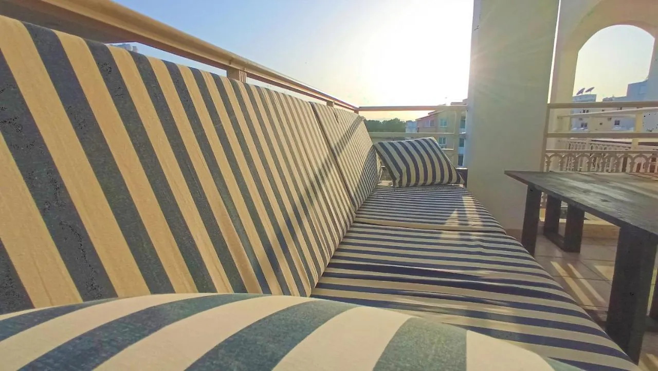 Luxury Private Rooms -Sea View, Netflix, Gym- 5 Min From Beach! - Private Room In Shared Apartment لارنكا منزل للإقامة